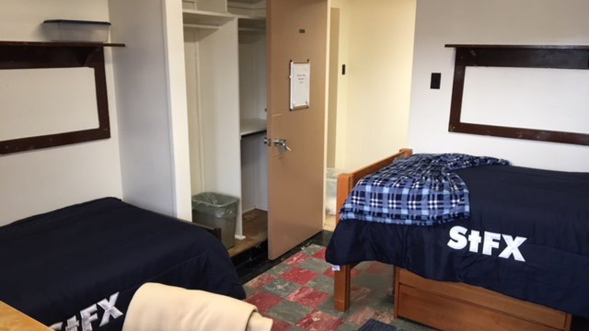 Double room with two beds 